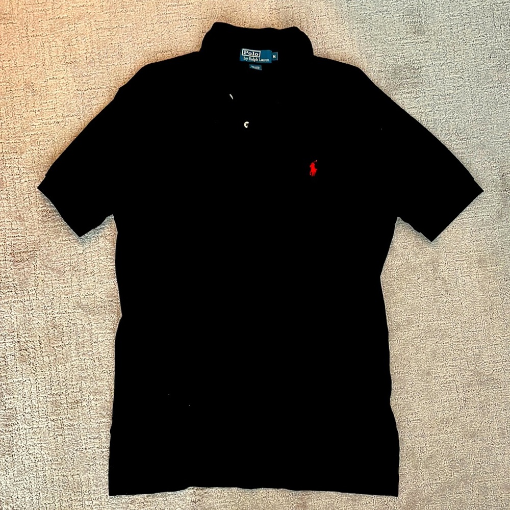 POLO Ralph Lauren. Black polo shirt. Like new. Jet black. Classic fit. MEDIUM.